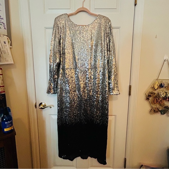 NWT Eloquii Ombre Sequin Shimmery Maxi Dress Silver & Black Long Sleeve Plus A1 - Picture 2 of 11
